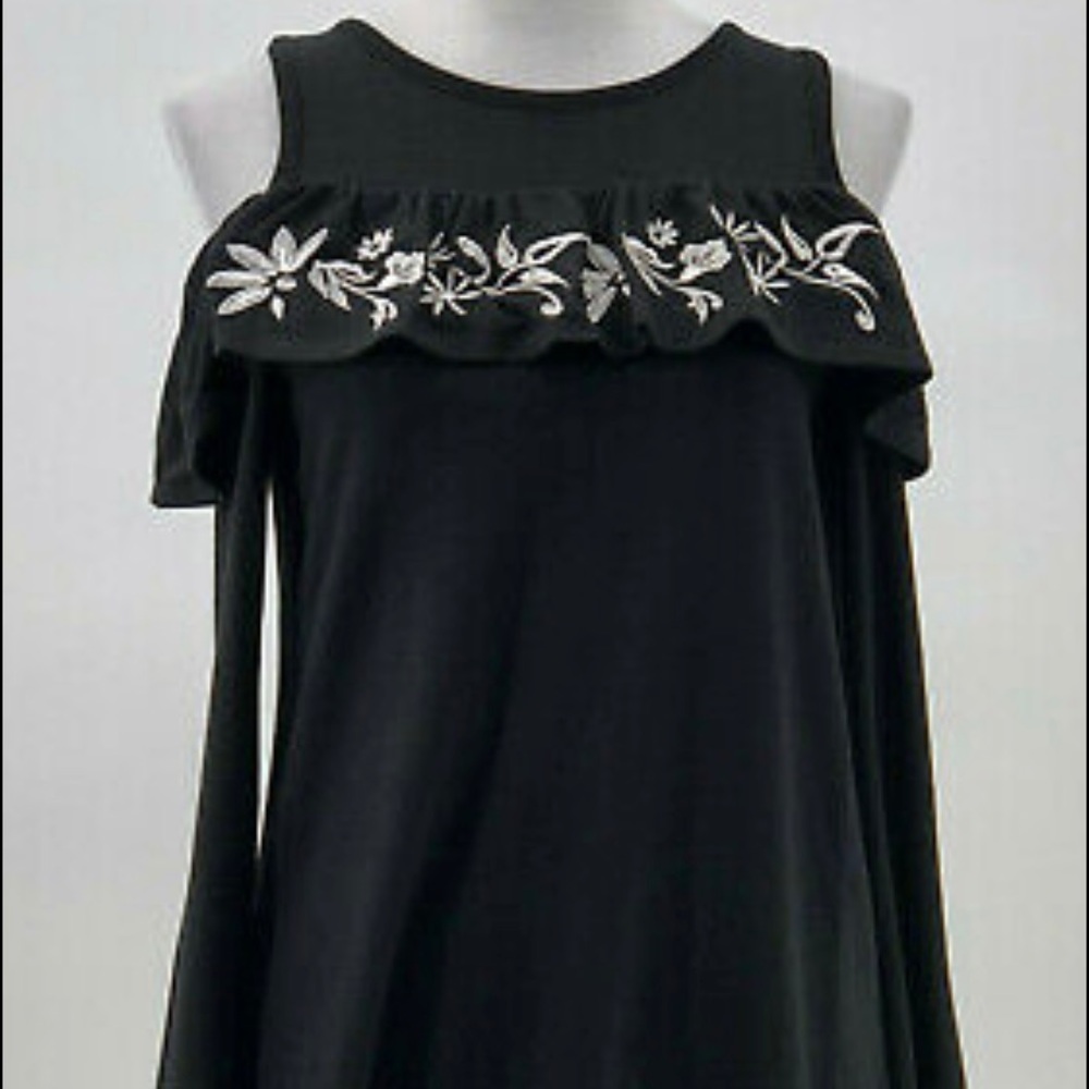 August Silk cold shoulder floral bell sleeve top